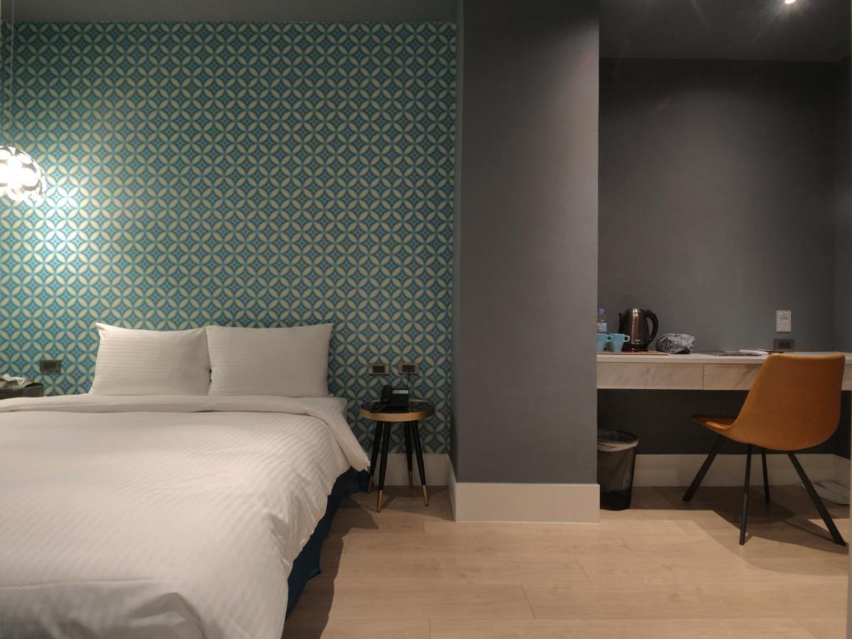 Modern Inn Taichung Exterior photo