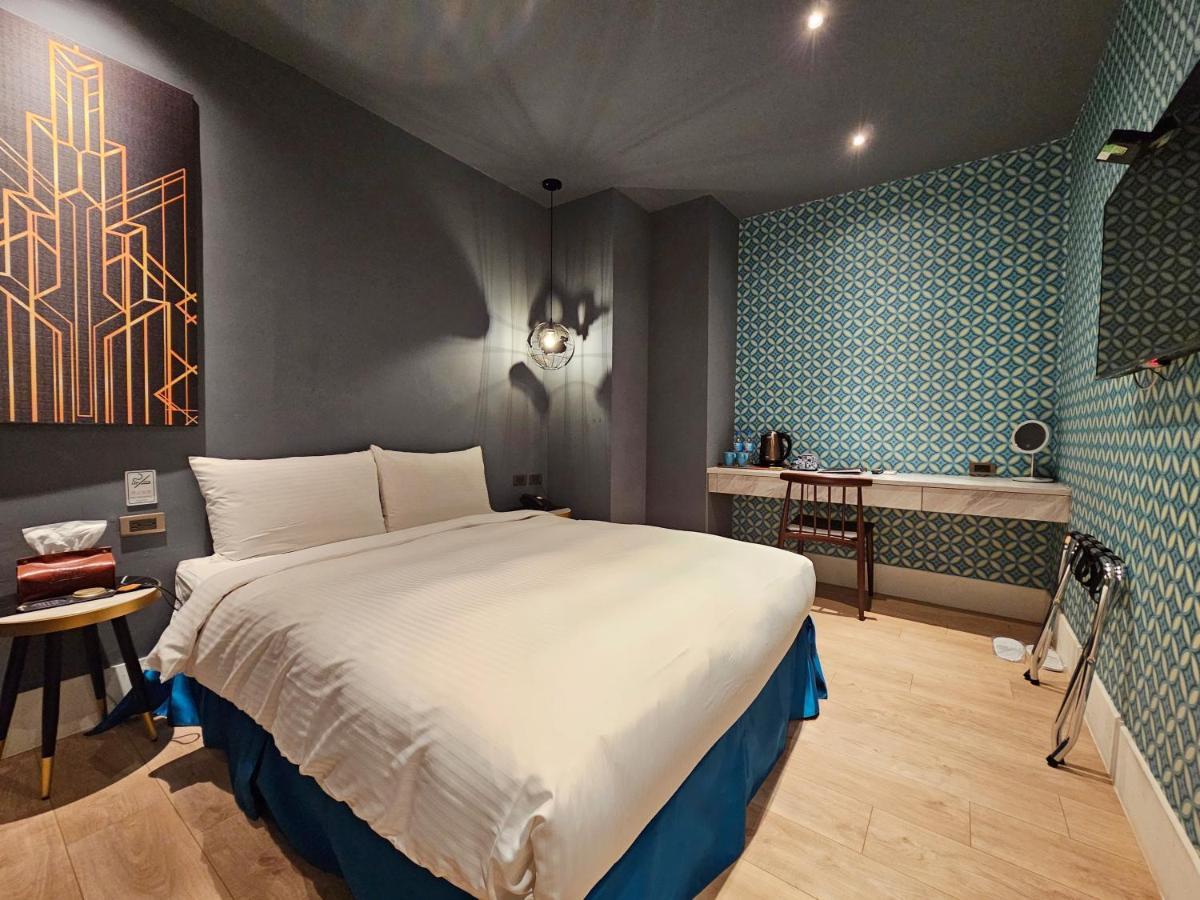 Modern Inn Taichung Exterior photo