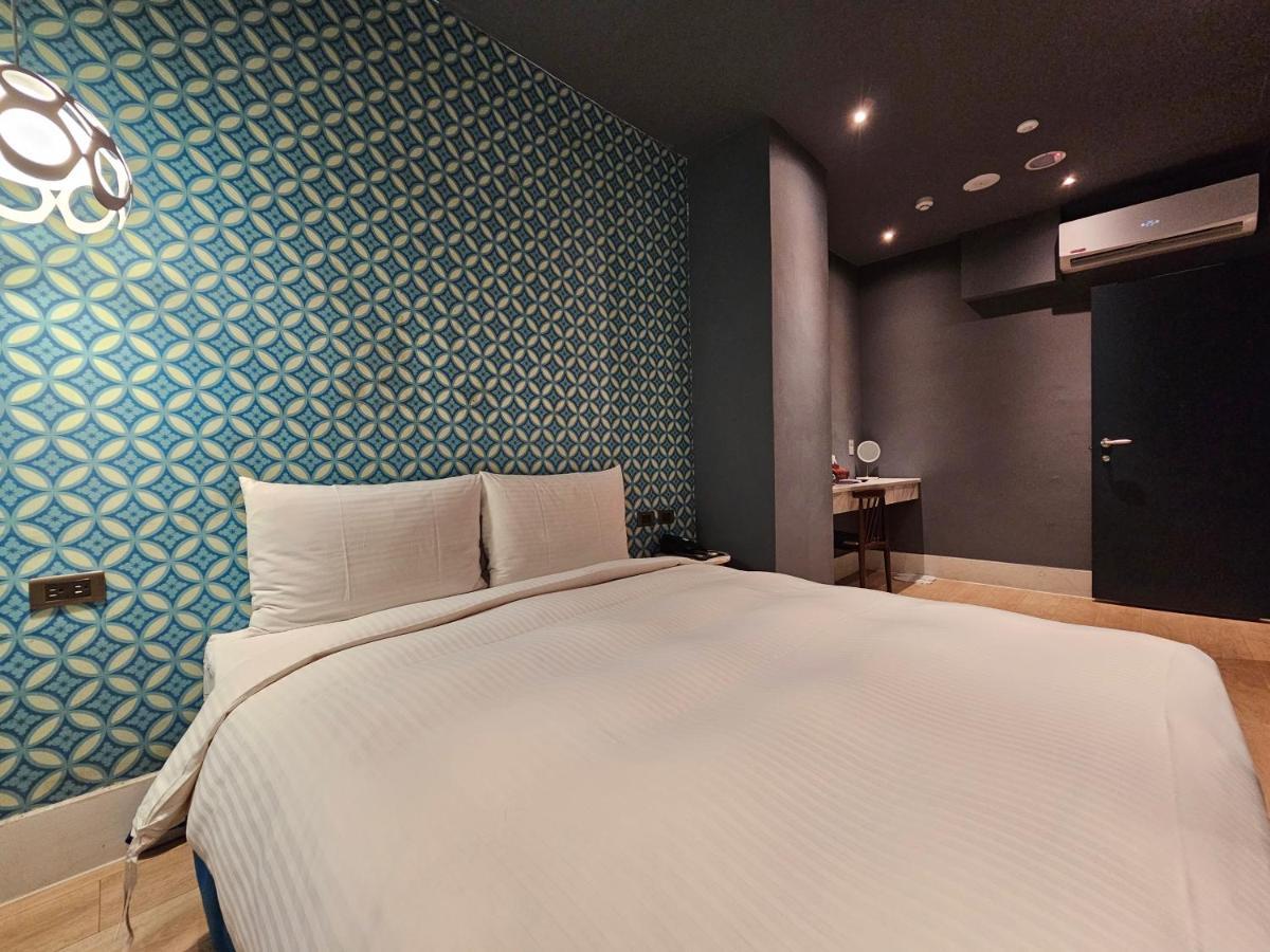Modern Inn Taichung Exterior photo