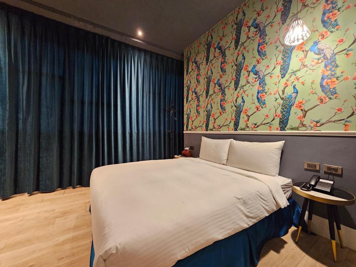 Modern Inn Taichung Exterior photo
