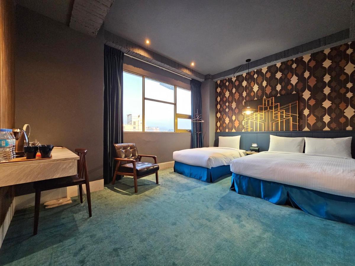 Modern Inn Taichung Exterior photo