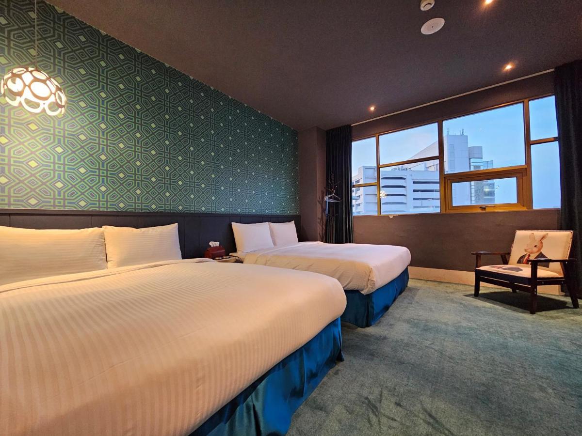 Modern Inn Taichung Exterior photo
