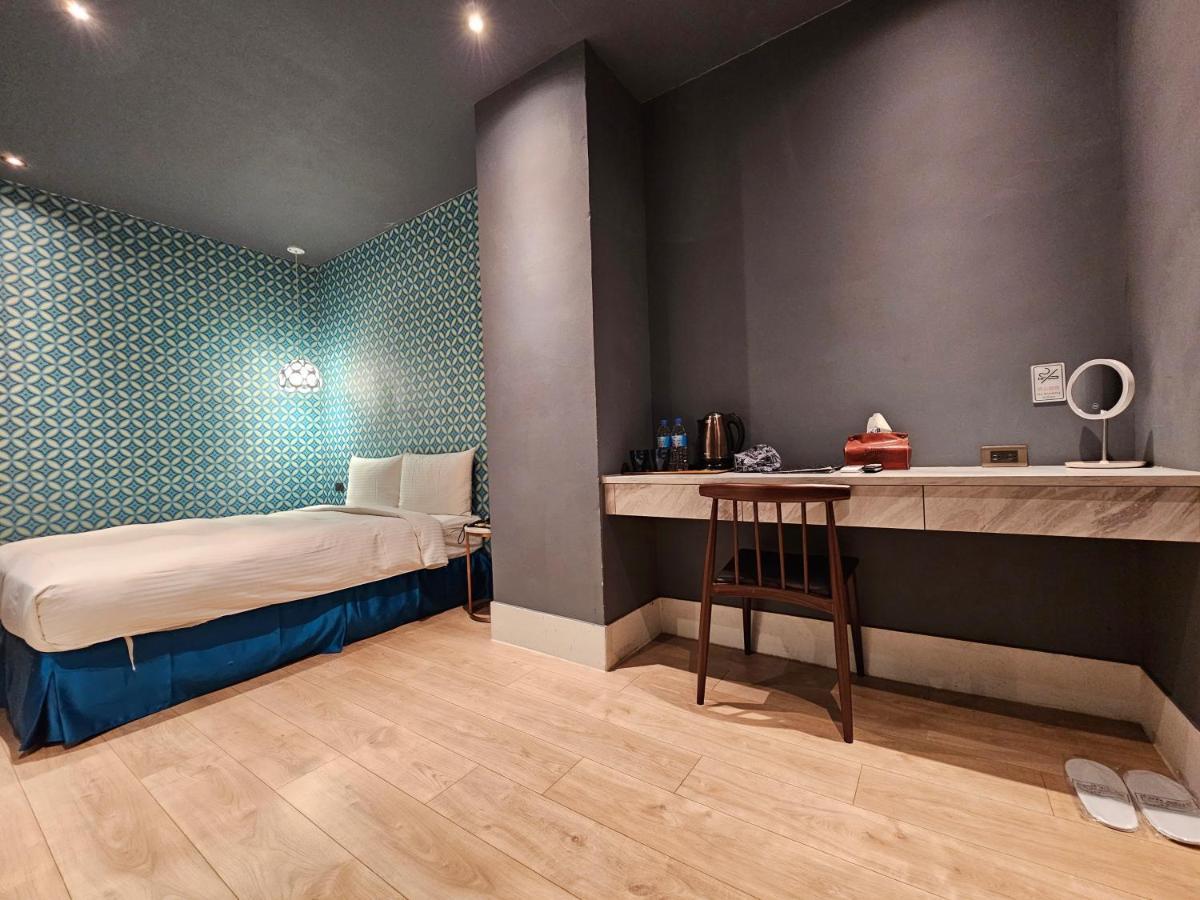 Modern Inn Taichung Exterior photo