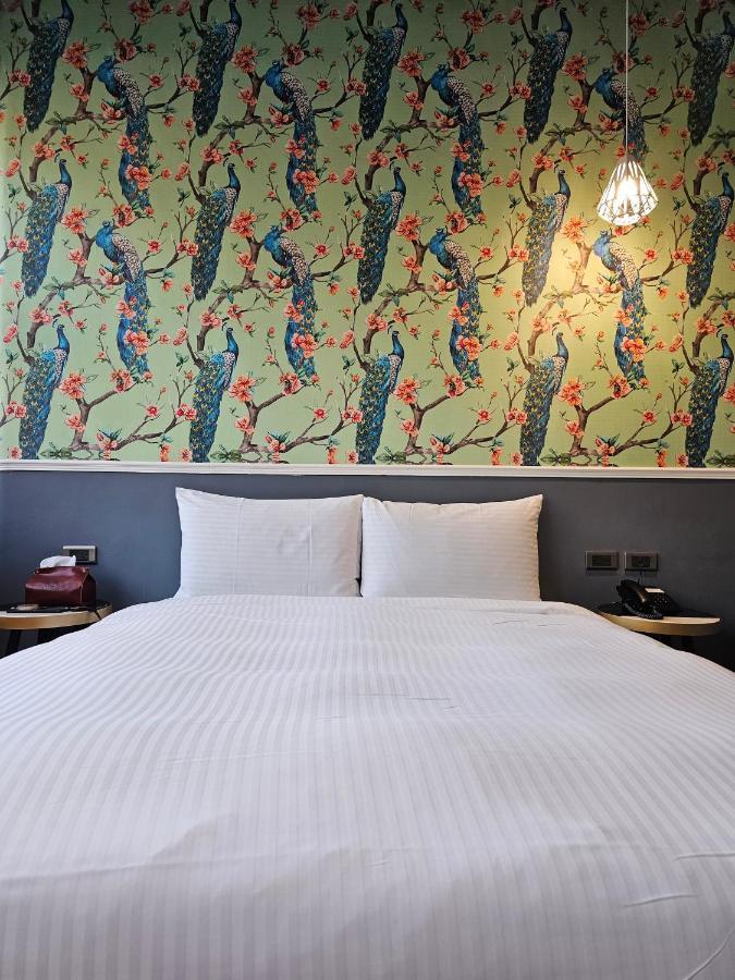 Modern Inn Taichung Exterior photo